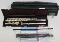 YAMAHA YFL-412 Flöte  Silberrohr, Silberkopfstück - Musicland  Blasinstrumente