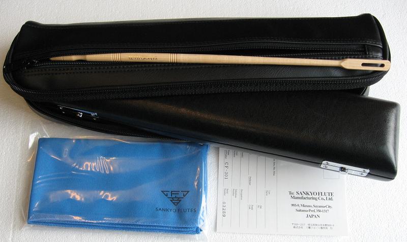 Sankyo flute model CF 501 - Click Image to Close