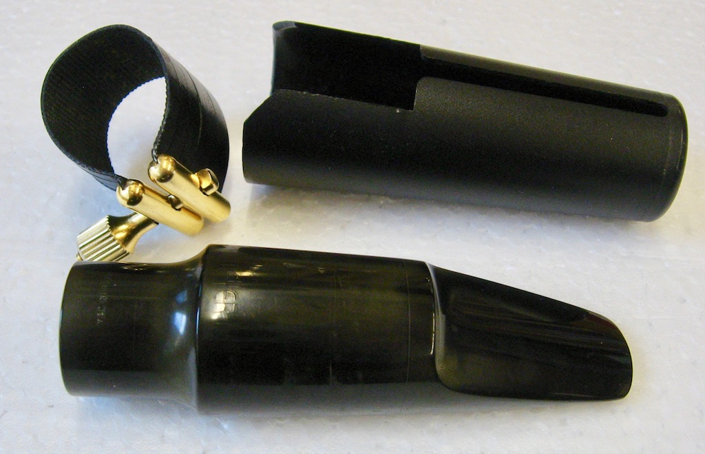 Mundstück Meyer für Tenor Saxophon, Kautschuk L8M Mundstück Meyer für Tenor Saxophon, Kautschuk L8M