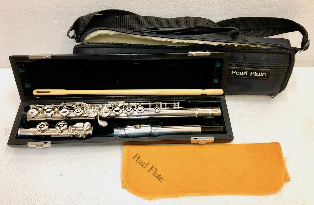 Pearl Flute Model Quantz PF-525E