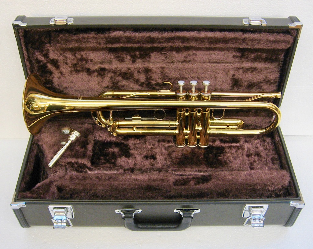 Trompete Yamaha Modell YTR-2335 Japan