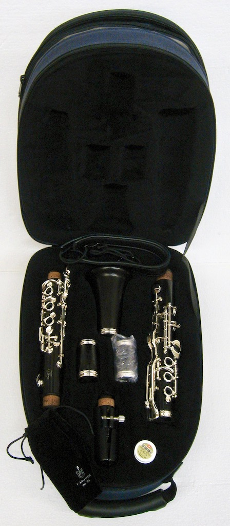 F. Arthur Uebel B-Klarinette Modell 621 KH Leihinstrument F. Arthur Uebel B-Klarinette Modell 621 KH Leihinstrument